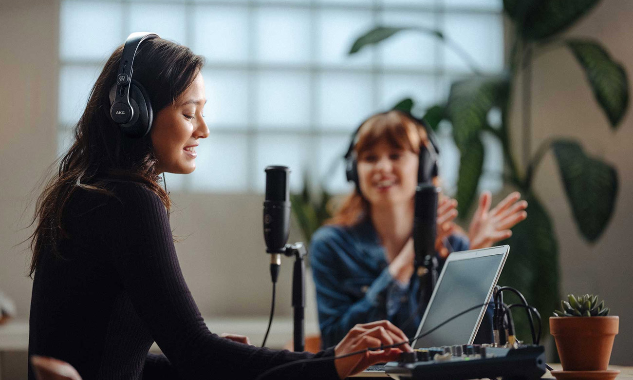 Professionelle Studio-Monitore AKG K371