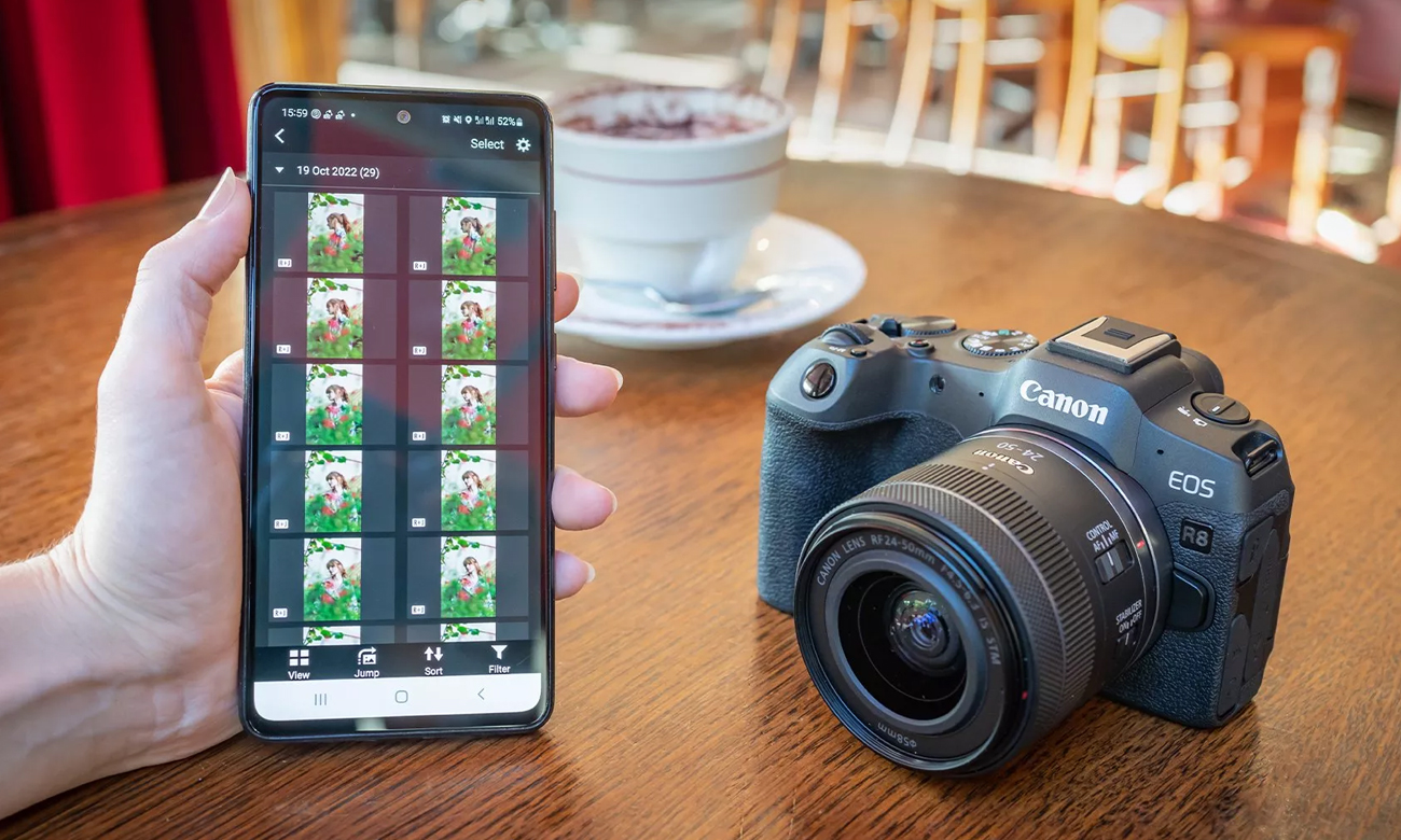 Gehäuse der spiegellosen Kamera Canon EOS R8