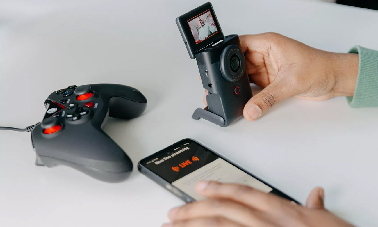 Multifunktionale Kamera Canon PowerShot V10 Set