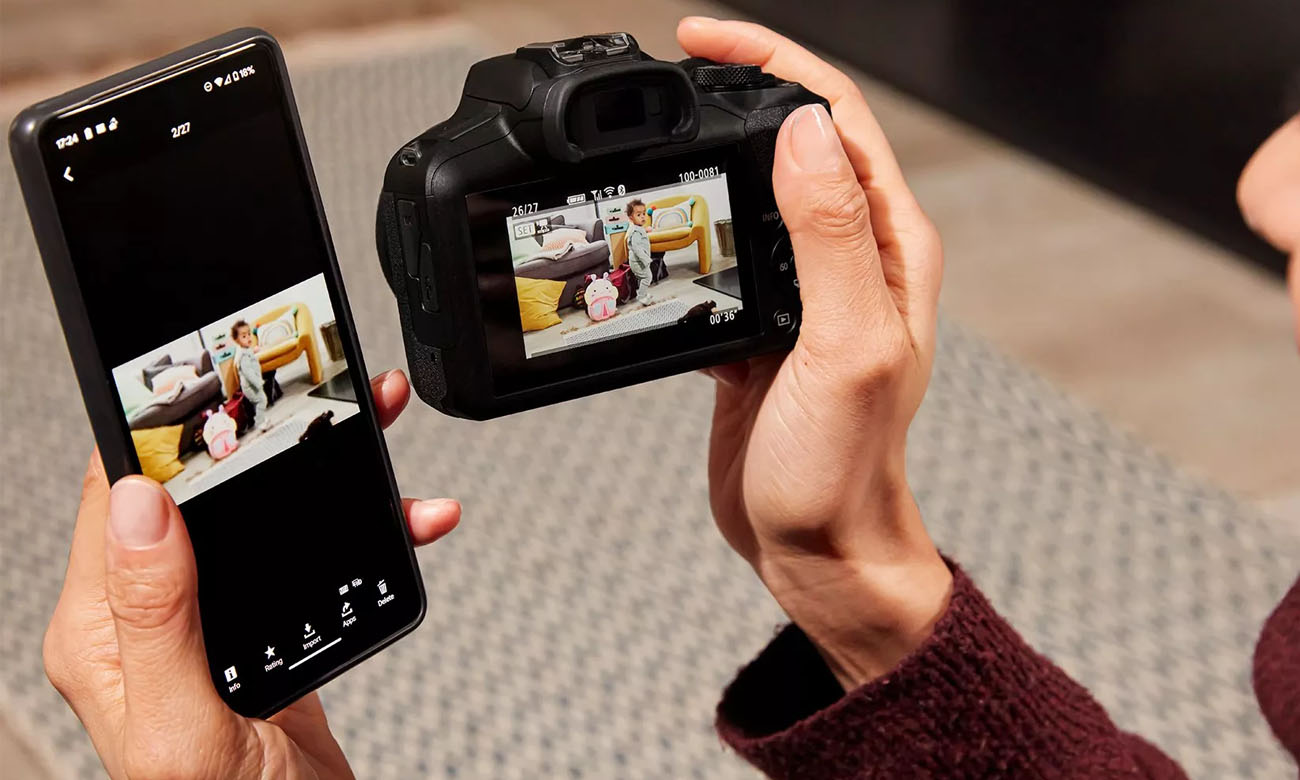 Spiegellose Kamera Canon EOS R100 + RF-S 18-45mm IS STM + RF-S 55-210mm IS STM