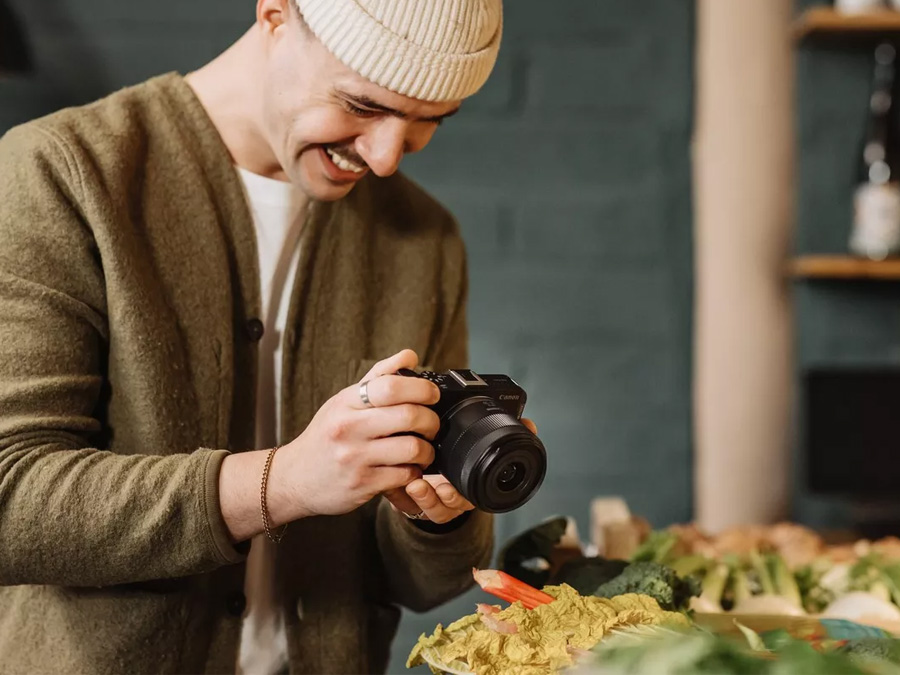 Bezlusterkamera Canon EOS R50 V Body