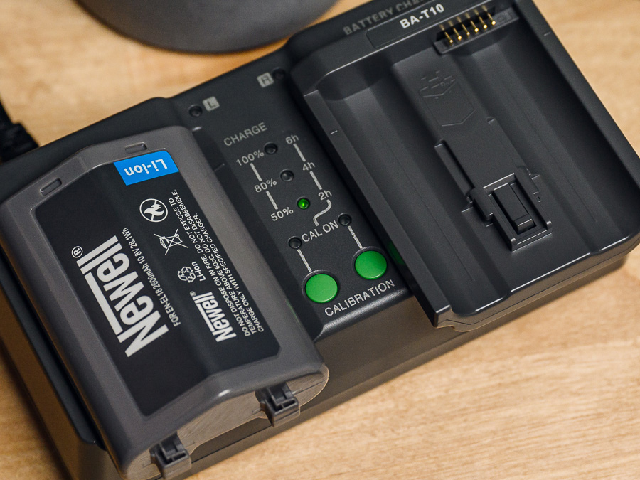 Doppelladestation Newell BC-18B für EN-EL18 Akkus für Nikon