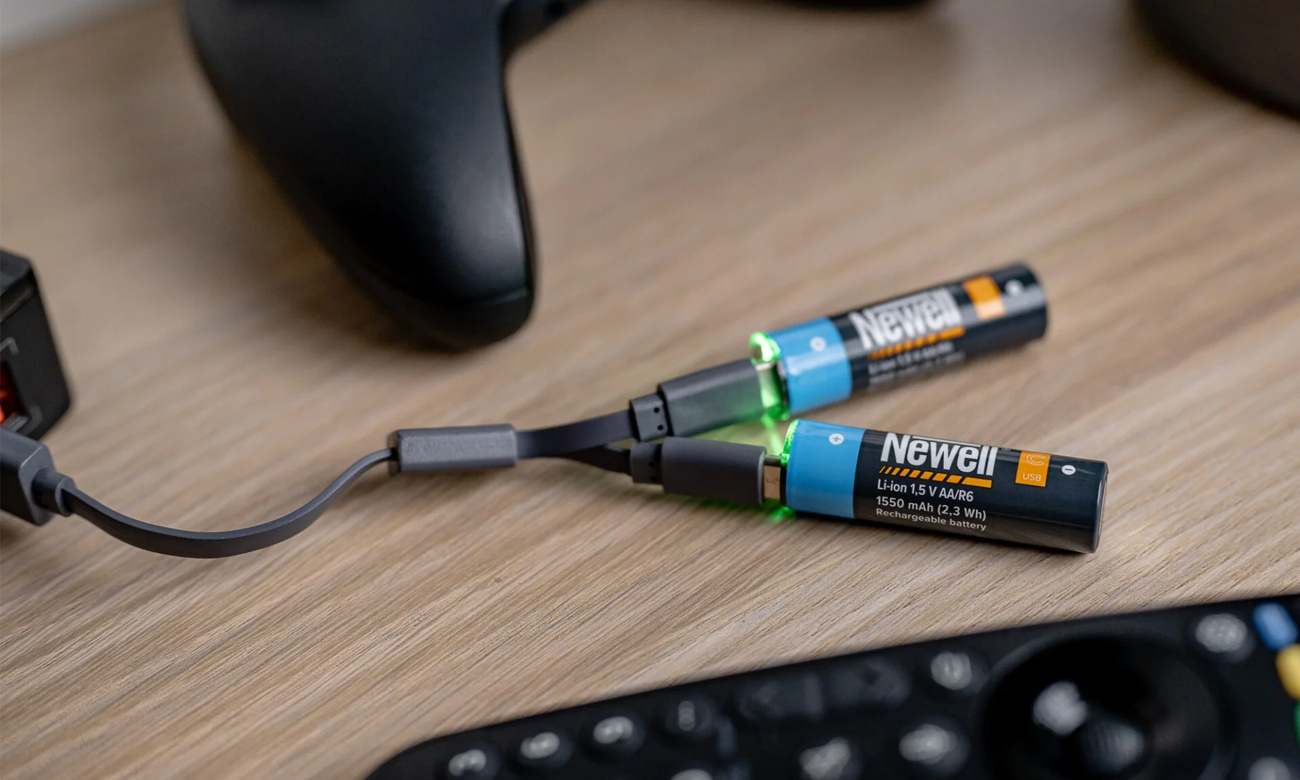 Newell AA Akku Aufladen über USB