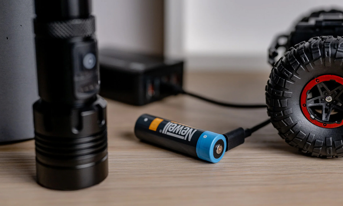 akumulator newell 18650 ładowanie za pomocą usb
