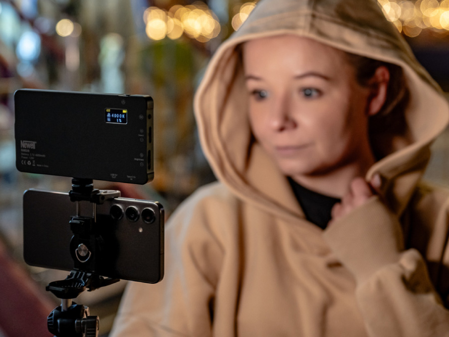 Zubehörset Newell Rangha Set - LED RGB-W Rangha Lampe mit Diffusor und Stativ