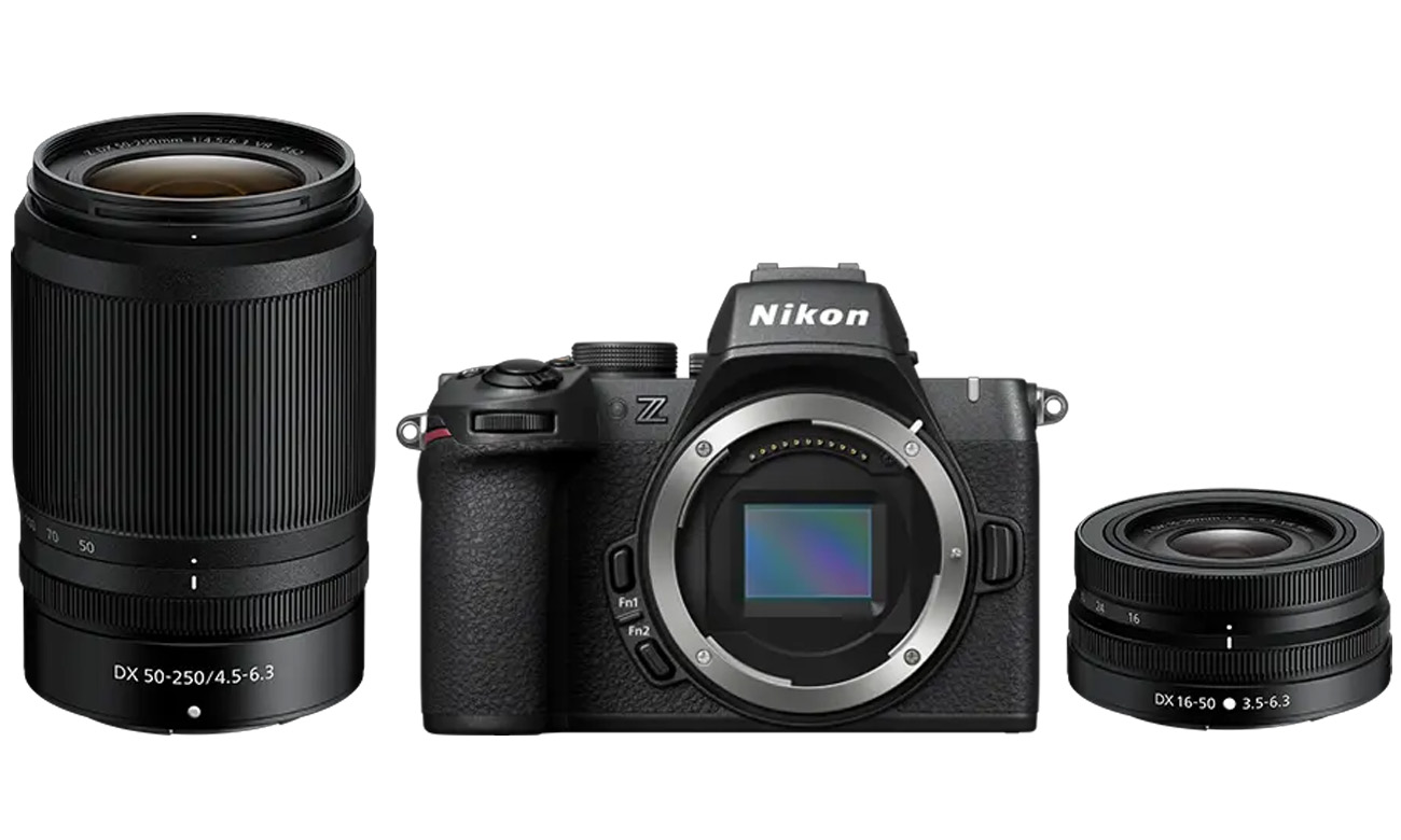 Spiegellose Kamera Nikon Z50 II + 16-50mm VR + 50-250mm VR