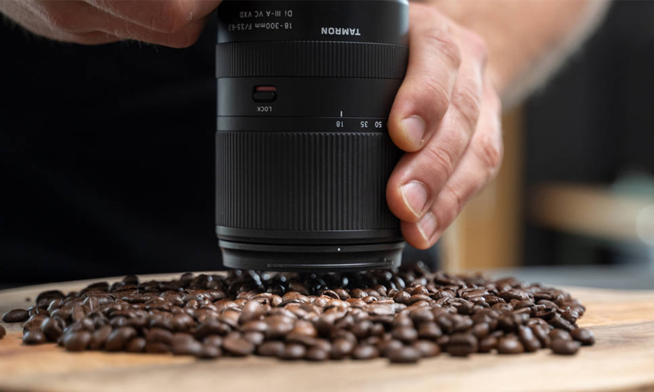 Obiektyw zmiennoogniskowy Tamron	18-300mm F/3.5-6.3 DiIII-A VC VXD Sony E