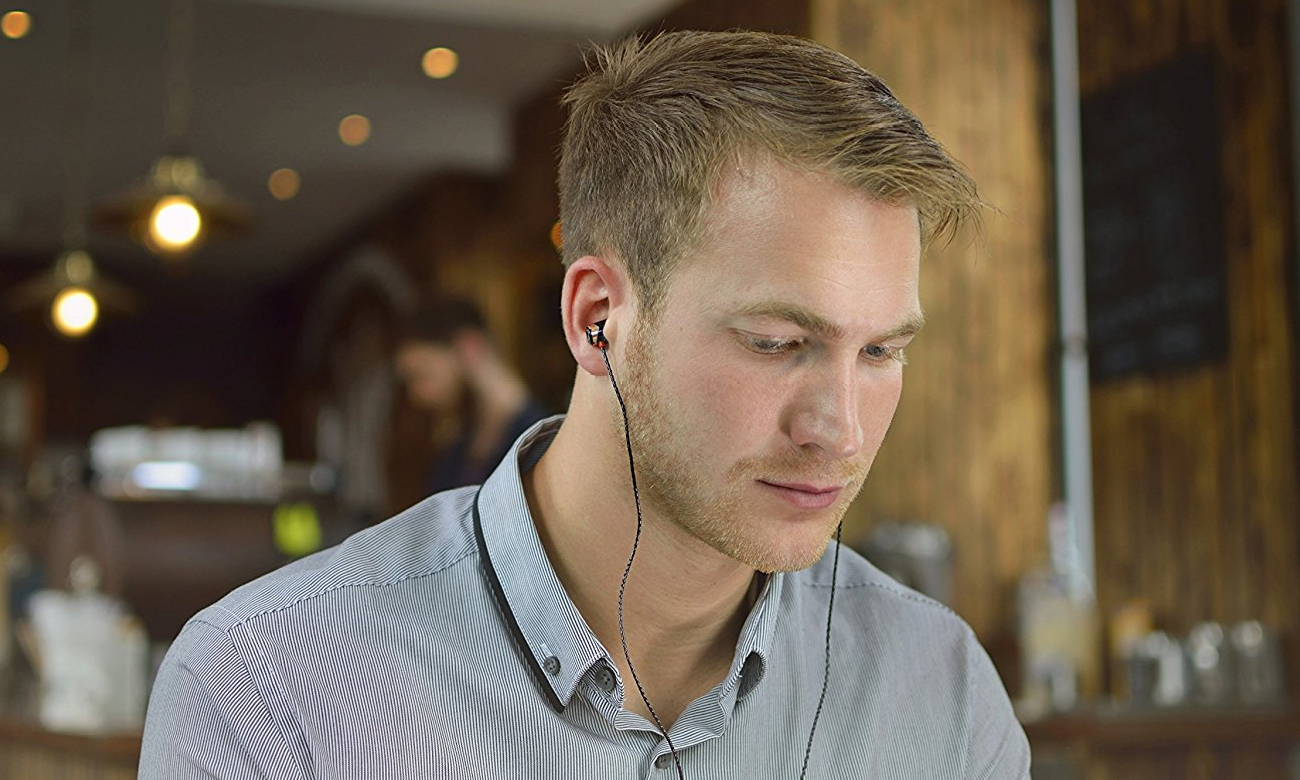 Bequeme In-Ear-Kopfhörer SoundMagic E10