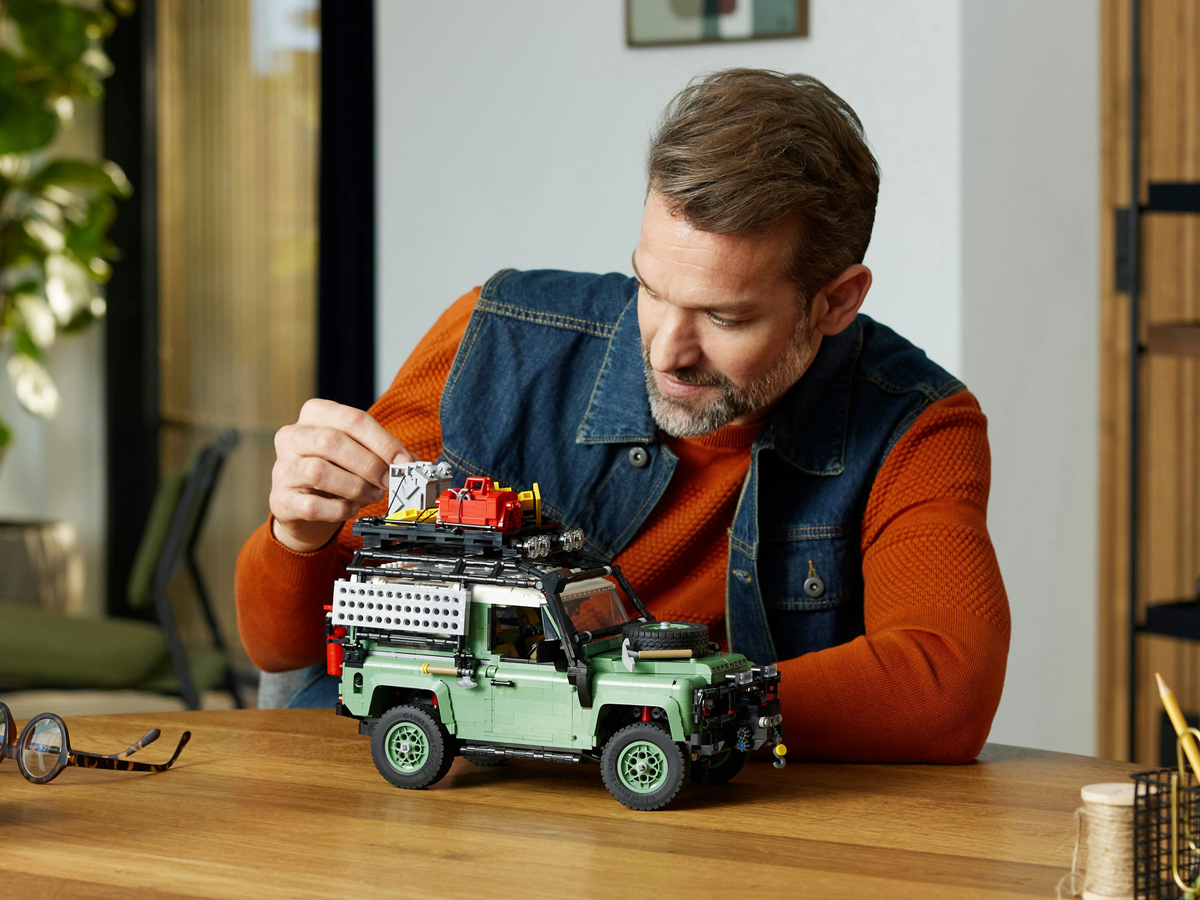 LEGO Icons 10317 Land Rover Classic Defender 90
