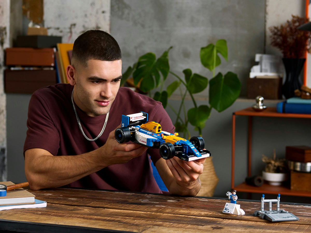 LEGO Icons 10353 Williams Racing FW14B und Nigel Mansell