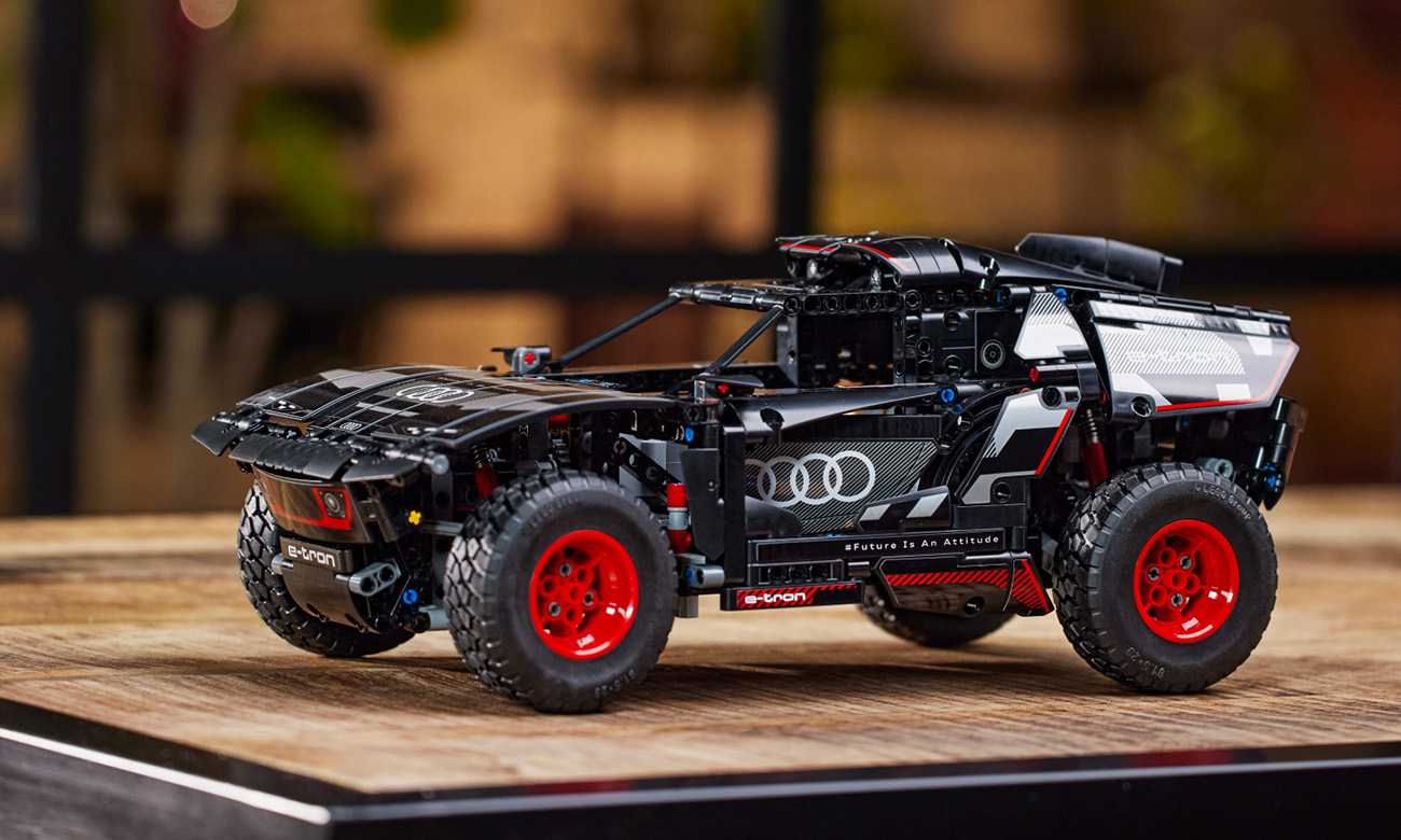 LEGO Technic 42160 Audi RS Q e-tron