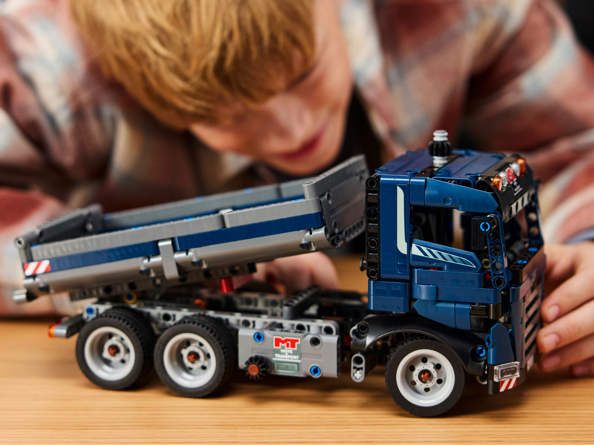 LEGO Technic 42203 Kipper mit kipptender Ladefläche