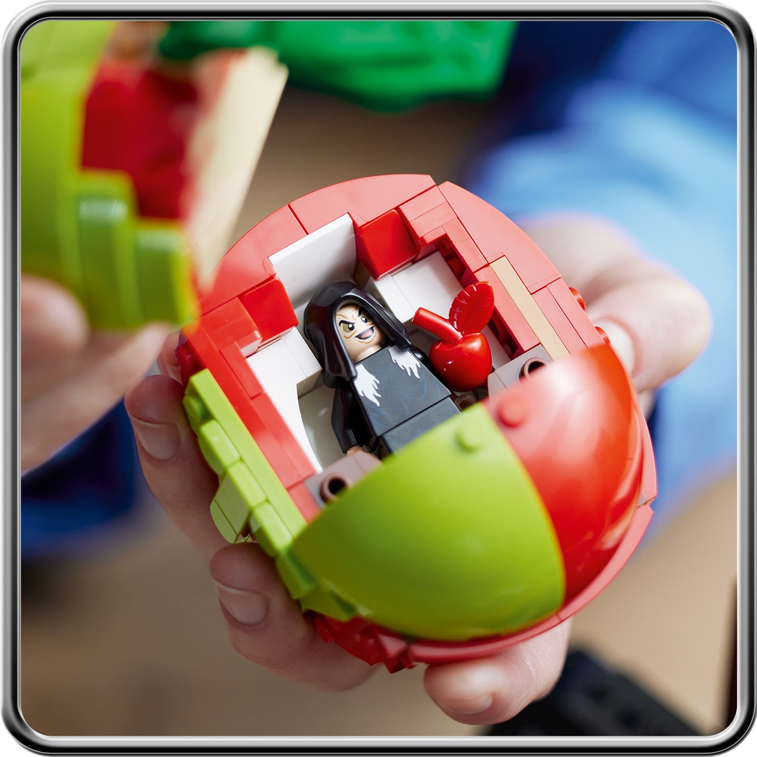 Podejrzanie błyszczące jabłko