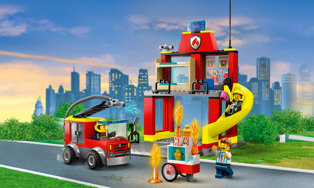 LEGO City Feuerwehrstation und Feuerwehrwagen