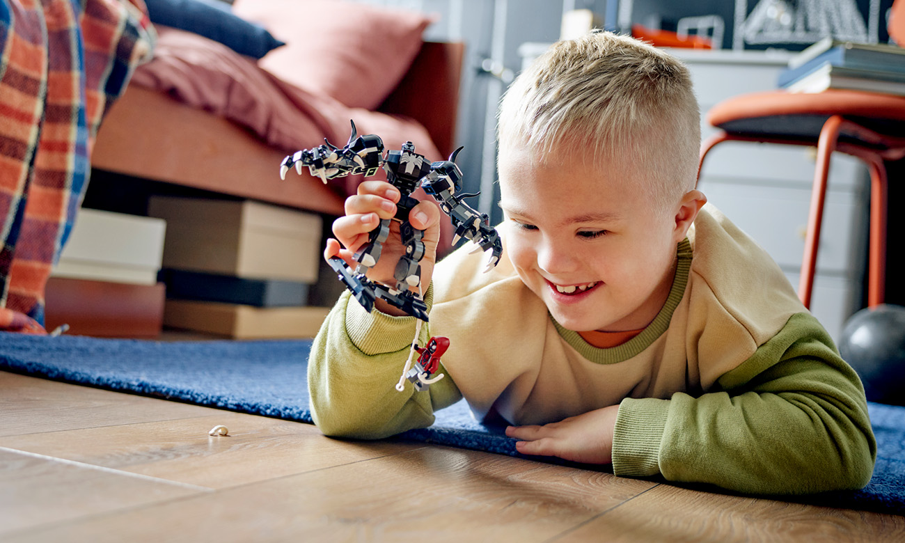 LEGO Marvel Super Heroes Spielset - Venom Mech vs. Miles Morales